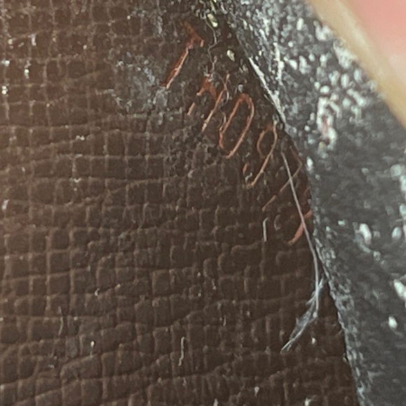 Louis Vuitton Brown Damier Check Wallet - Picture 6 of 11